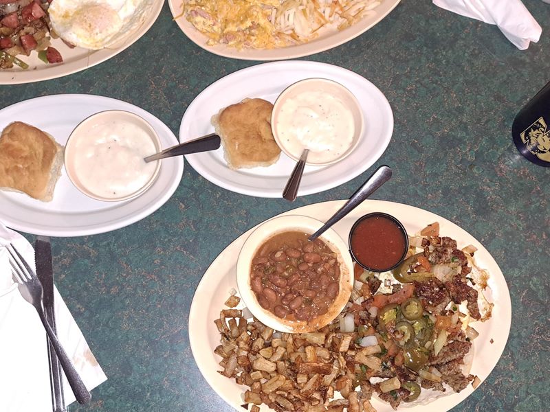 Elk's Diner food